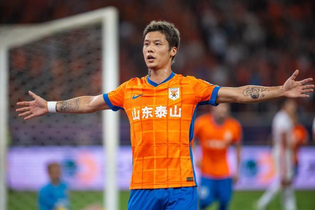 守后远射偏 守后远射偏