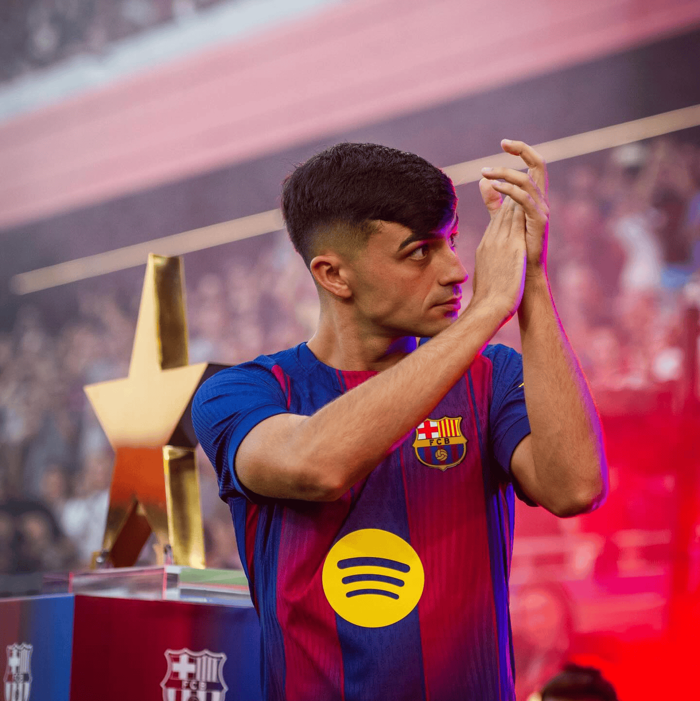 该起飞了, 佩德里社媒