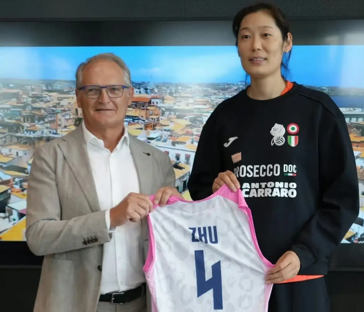 内里亚诺, 赛事, div