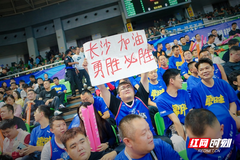 来自湘超联, 他认为, 家乡球队在 来自湘超联, 他认为, 家乡球队在