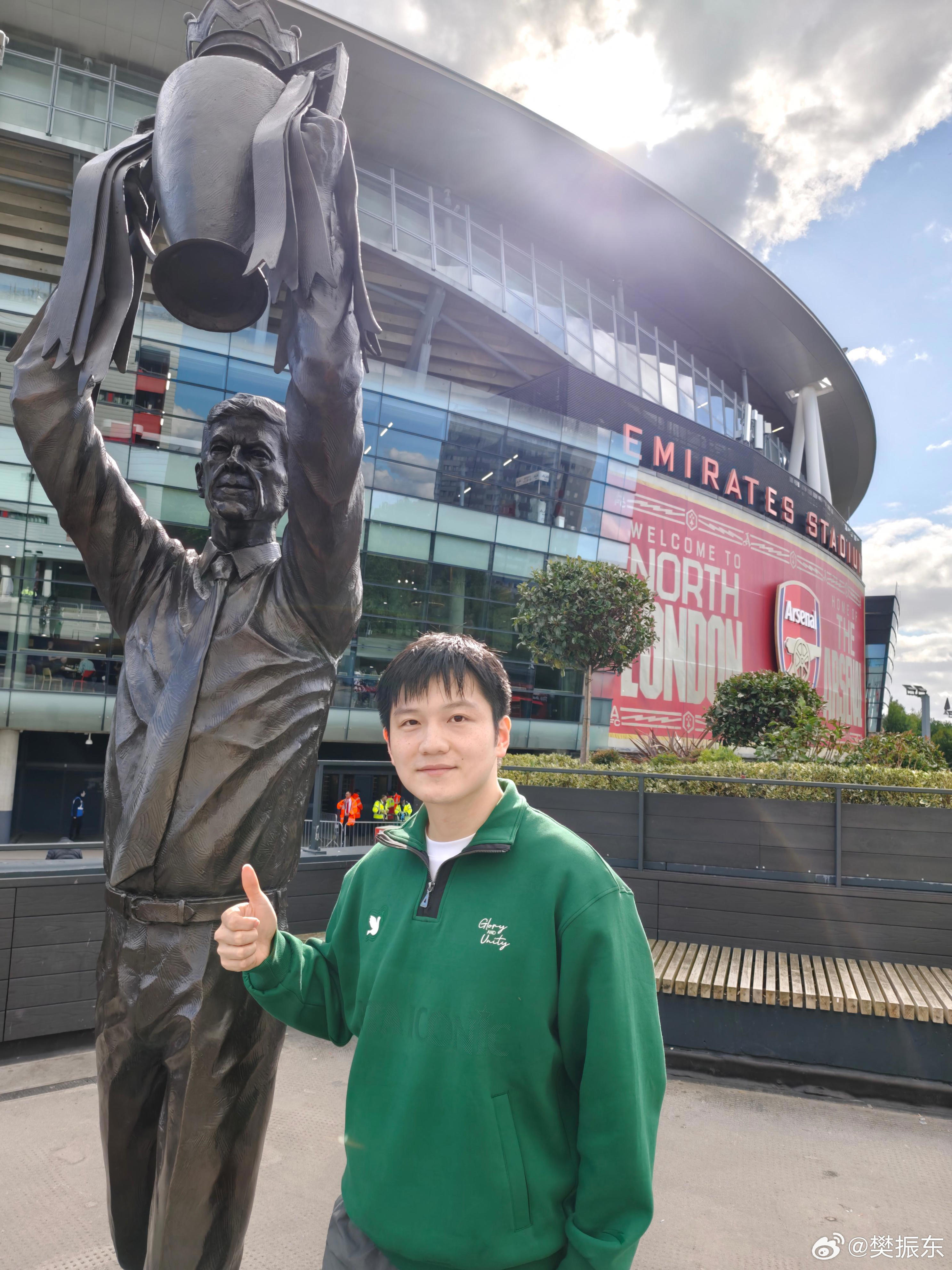 看英超, 振东受邀现